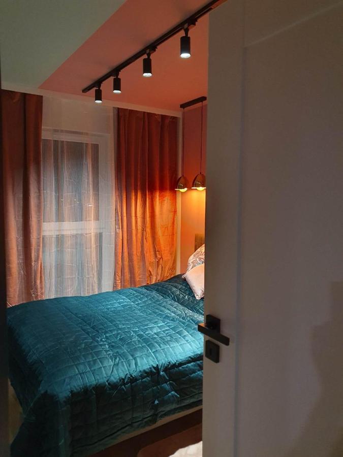 Apartament 3 Pokojowy Lub Pokoj W Mieszkaniu W Nowym Bloku Warsaw Exterior photo