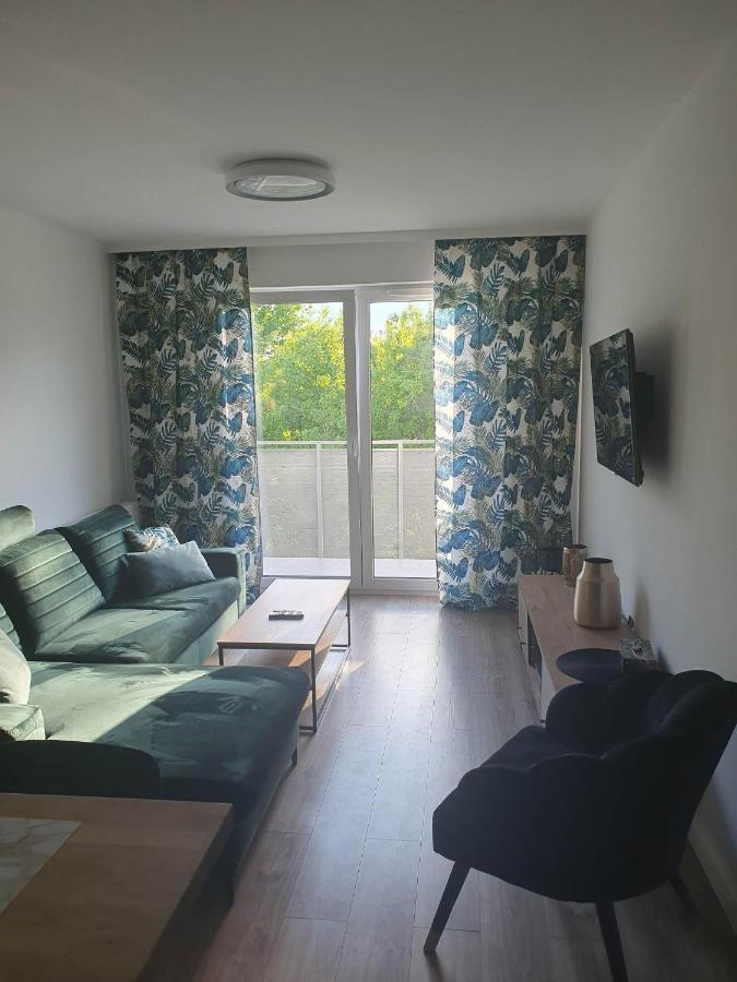 Apartament 3 Pokojowy Lub Pokoj W Mieszkaniu W Nowym Bloku Warsaw Exterior photo