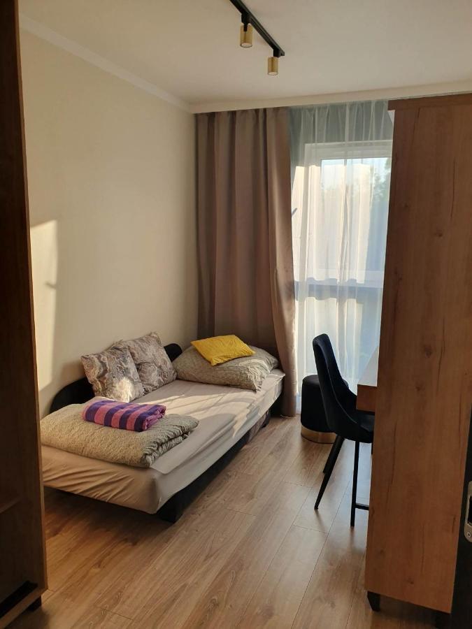 Apartament 3 Pokojowy Lub Pokoj W Mieszkaniu W Nowym Bloku Warsaw Exterior photo