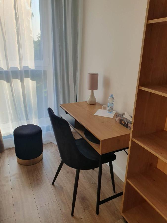 Apartament 3 Pokojowy Lub Pokoj W Mieszkaniu W Nowym Bloku Warsaw Exterior photo